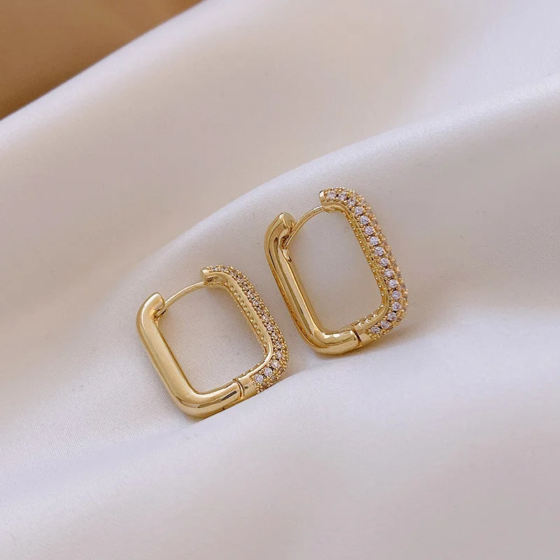 Square Earrings — Zoovio