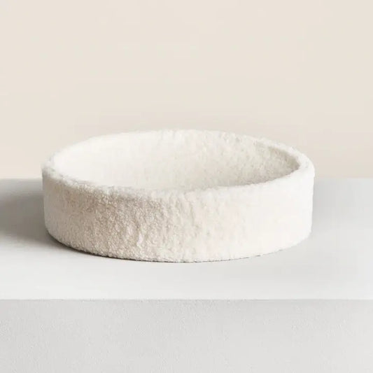 [Size:Small]Kip Cushion Cat Bed - Tuft and Paw